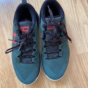 Steph Curry UnderArmour 2 Combat Green